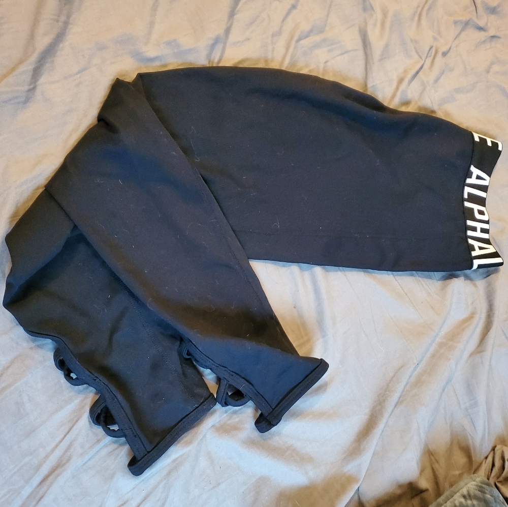 Alphalete black cross leggings